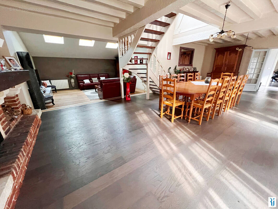 Maison à ISNEAUVILLE