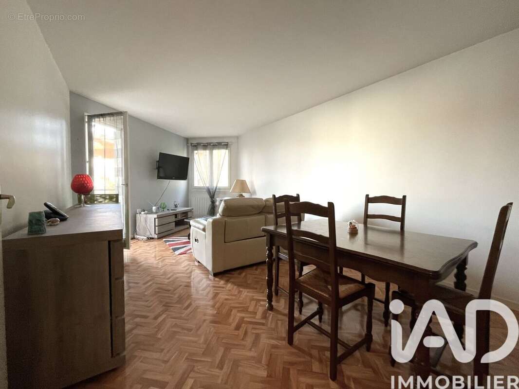 Photo 5 - Appartement à BEAUCHAMP