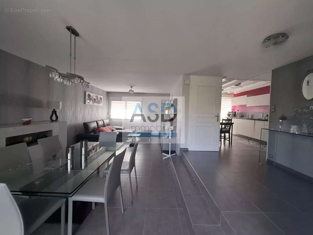 Maison 3 chambres 93m² - photo 4