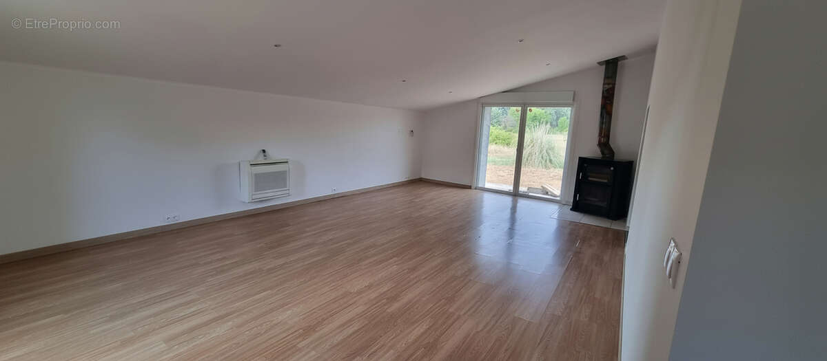 Villa 3/4P 135m2 avec Garage et Jardin 8310m2 - photo 6