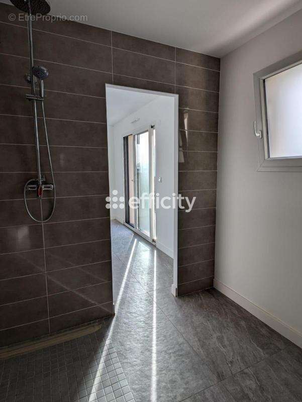 Maison à NORGES-LA-VILLE