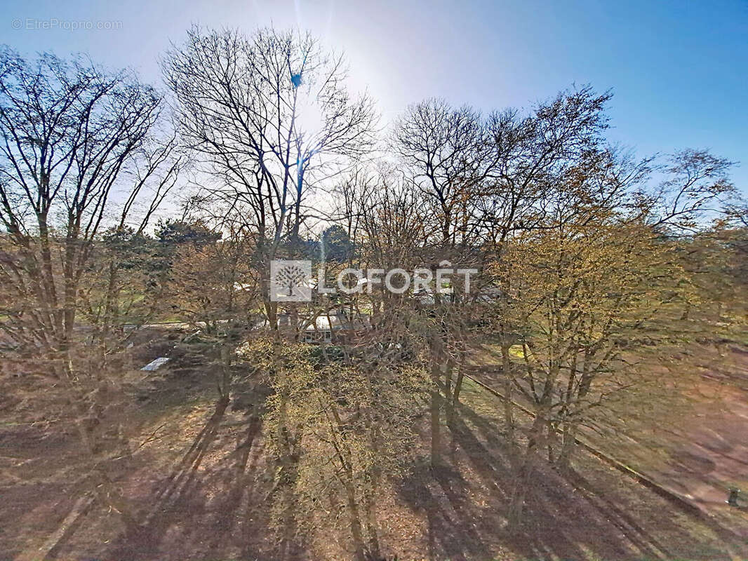 Appartement à VERNEUIL-SUR-SEINE