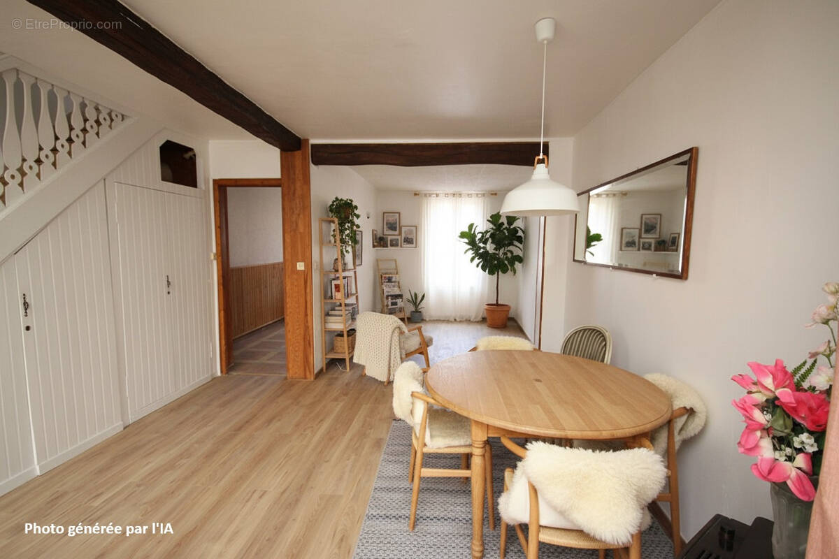 Maison à PONT-SAINTE-MAXENCE