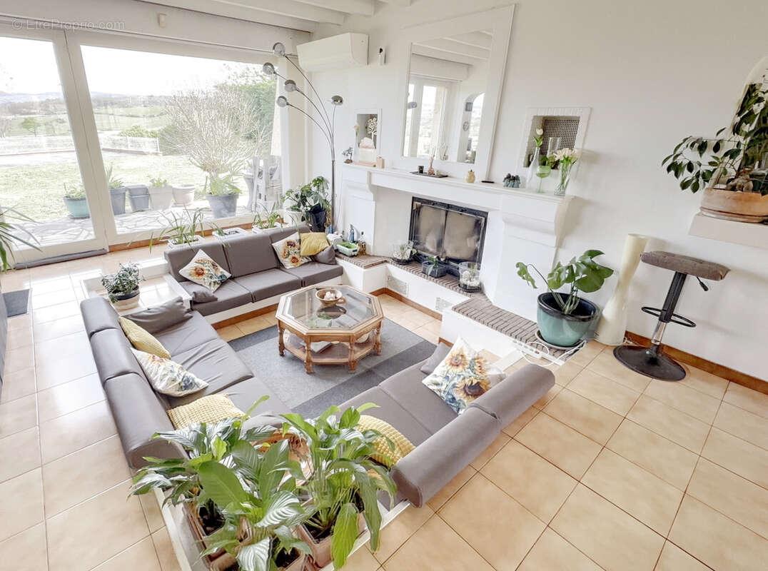 Maison à VALDURENQUE