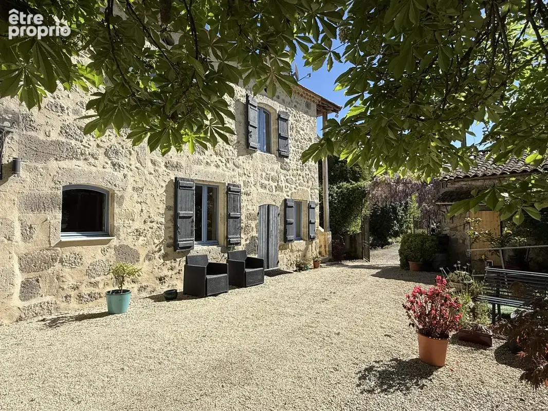 Maison de campagne avec dépendances à la limite du Gers et du Lot et Garonne - photo 3