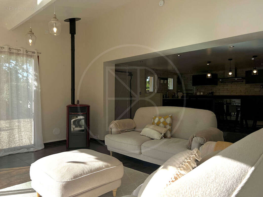 Maison à SAINT-EMILION