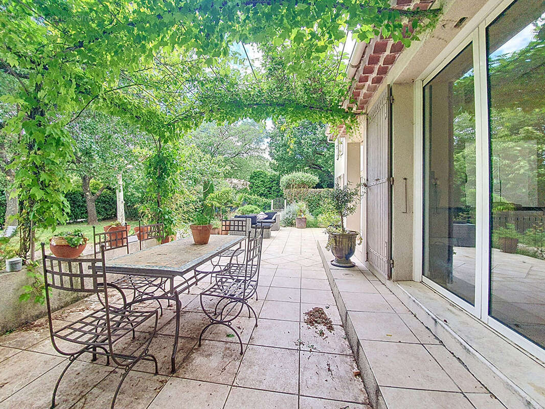 Maison à ROCHEFORT-DU-GARD