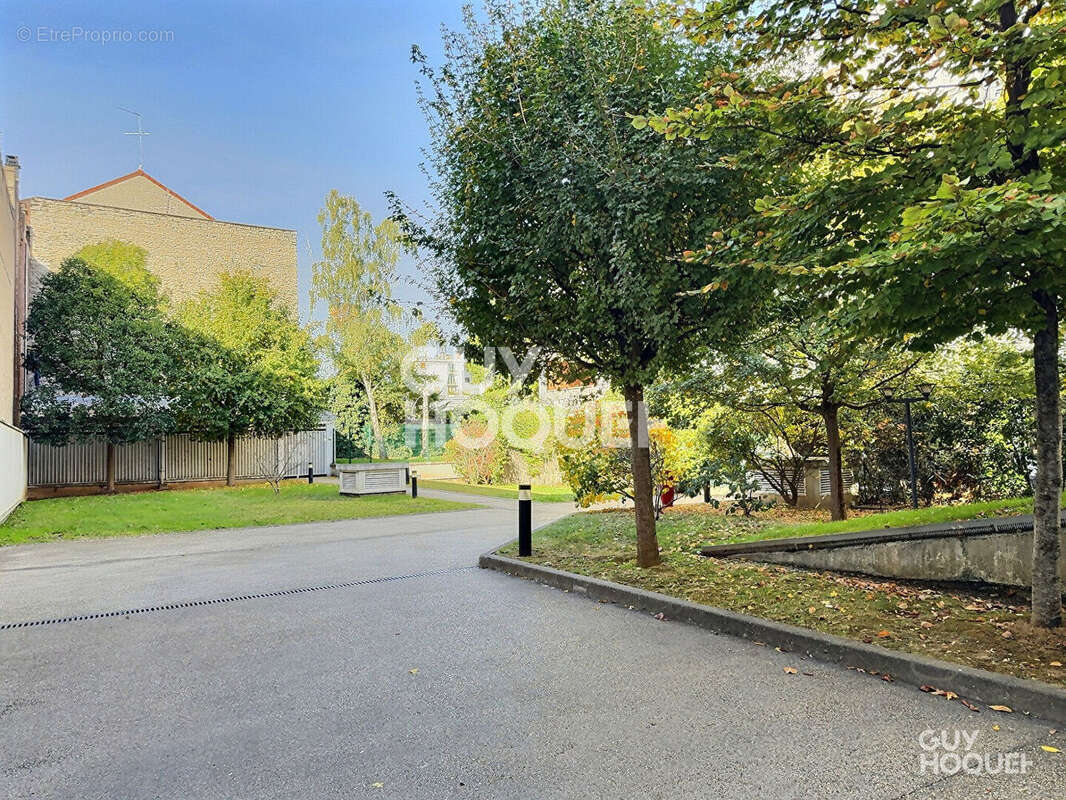 Appartement à AUBERVILLIERS
