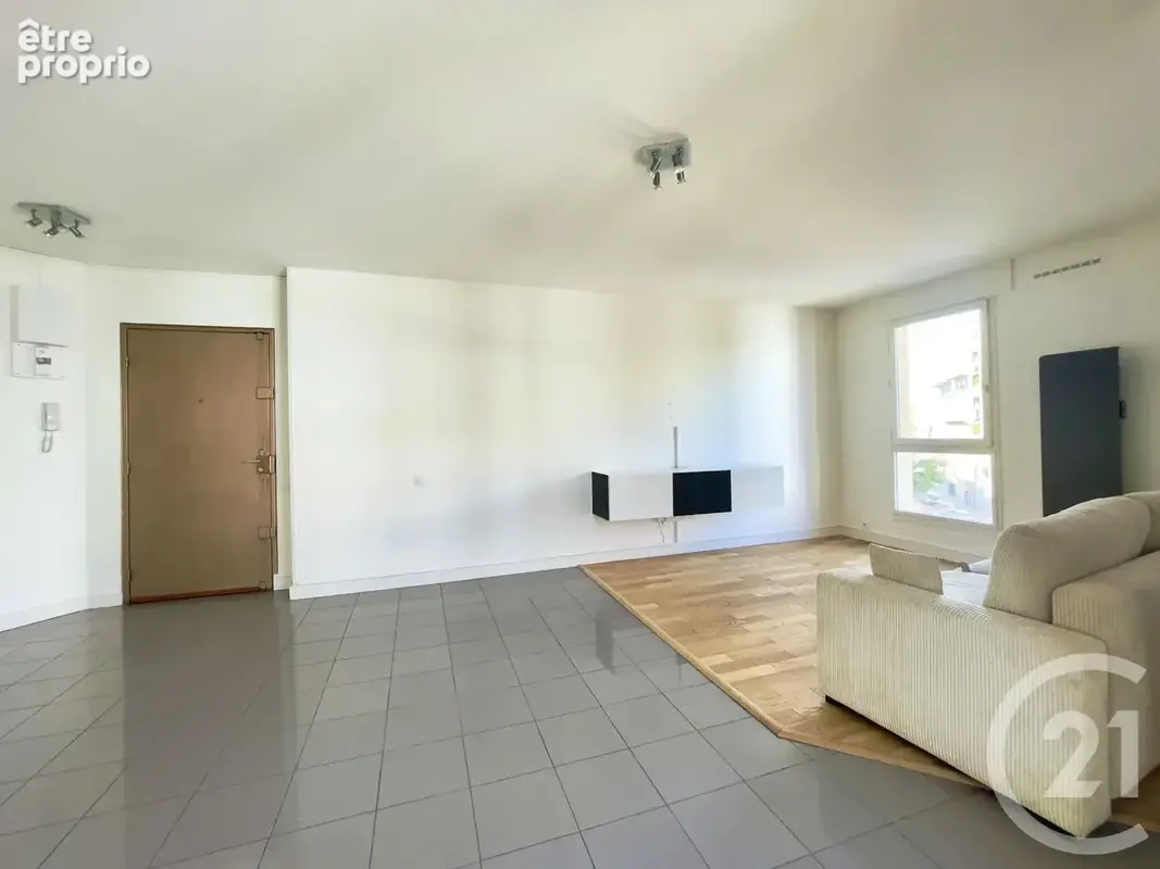 Appartement 3 pièces 78 m² à vendre à Villeurbanne (69100) - photo 2