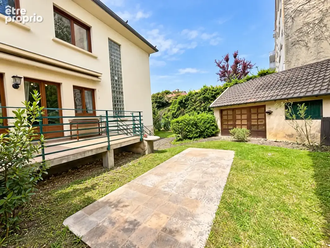 MAISON Quartier Vacquinière - 163 m2 - 4 chambres - Jardin - Garage - photo 3