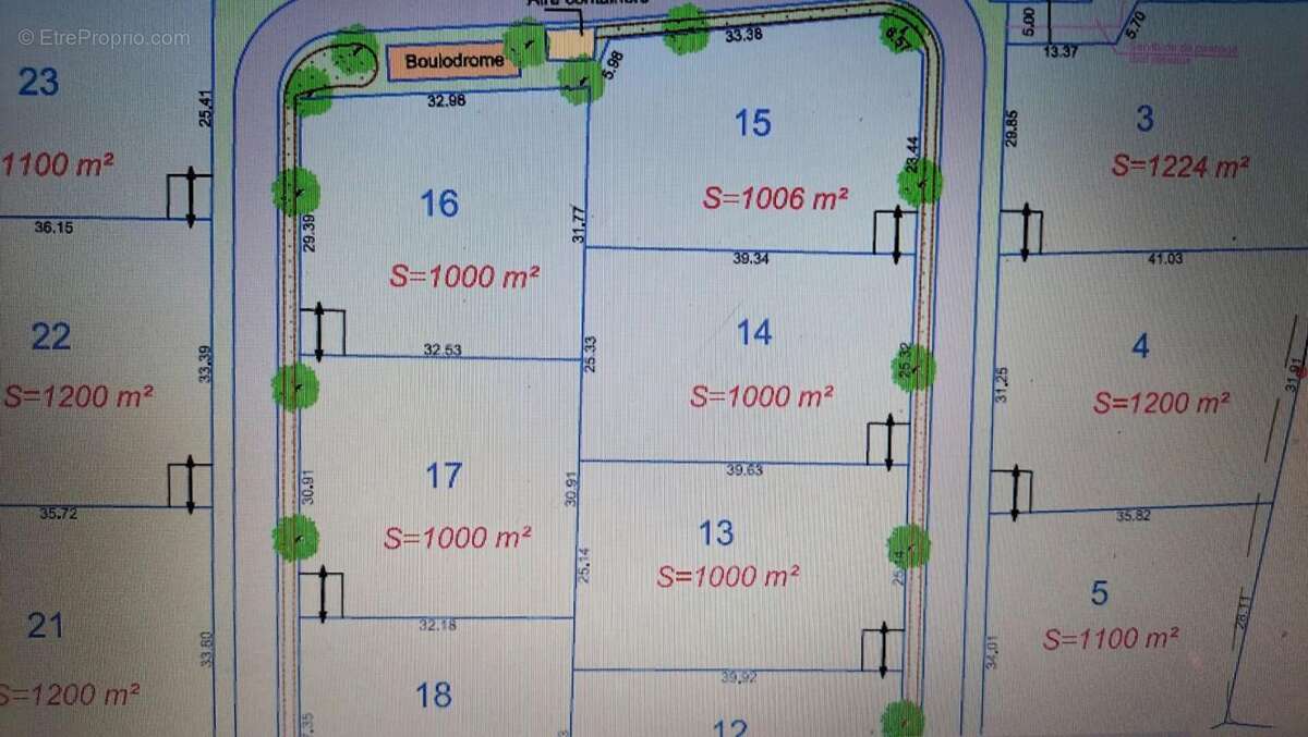 Terrain à PUYCASQUIER