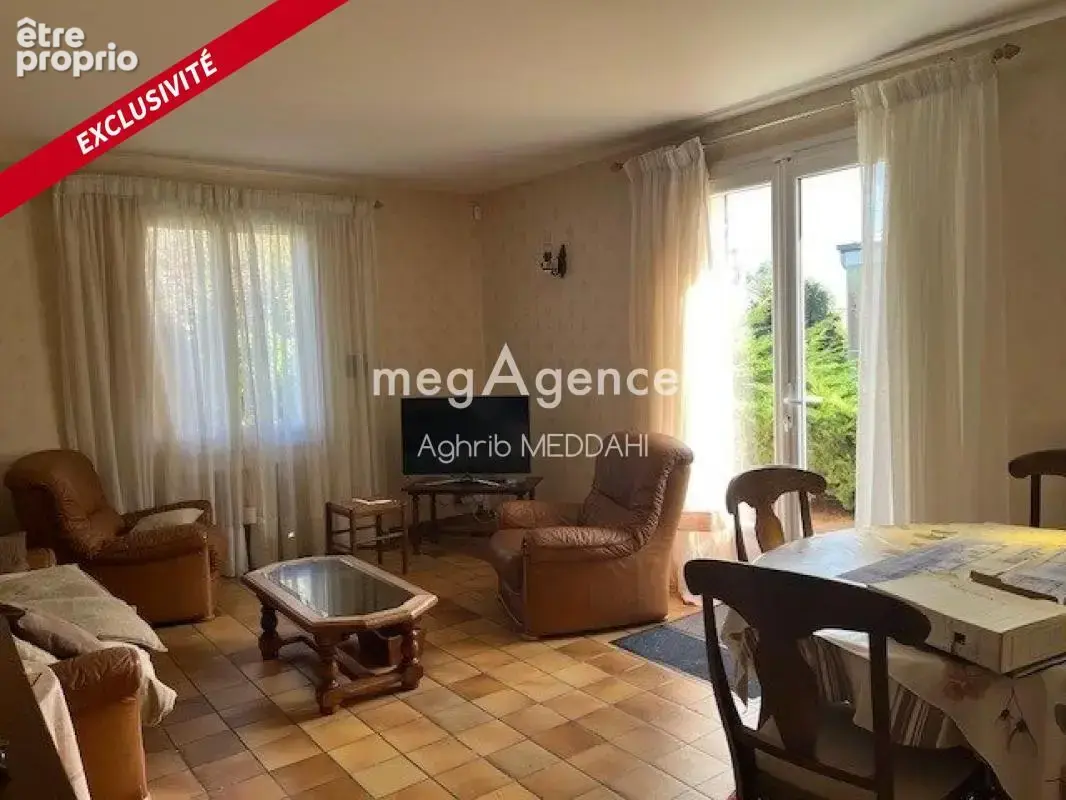 Saint-sulpice-de-royan – maison à rafraîchir sur 3 040 m² de terrain - photo 3