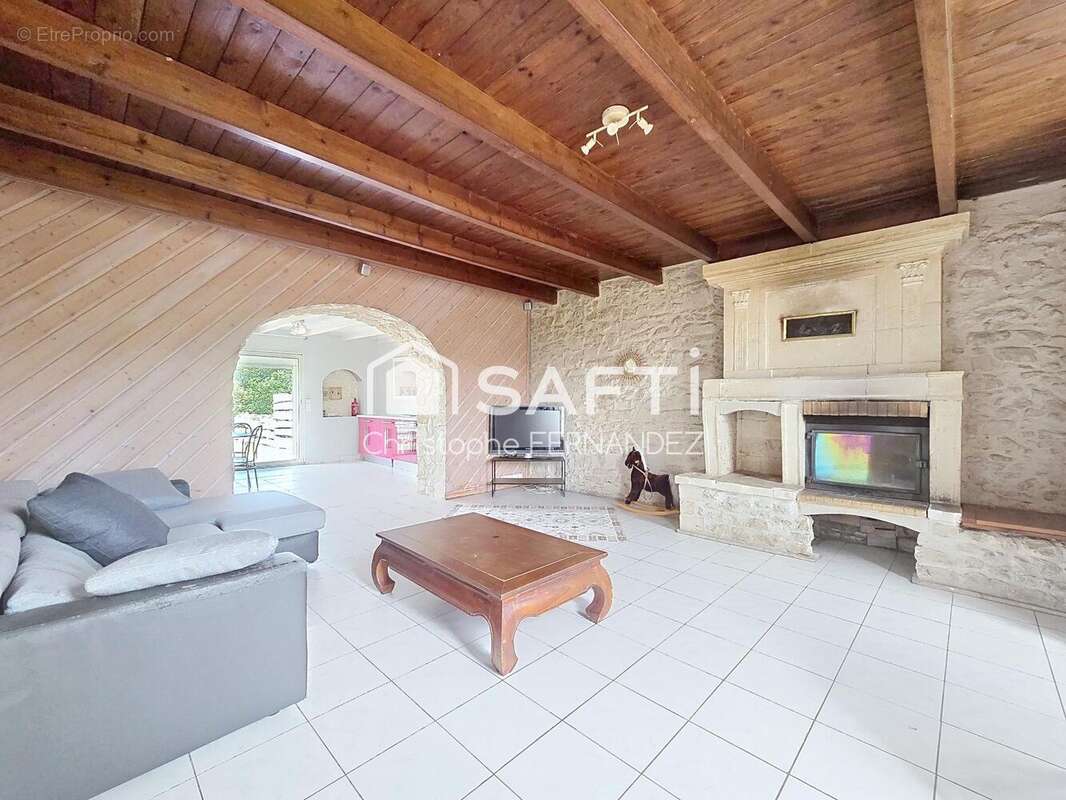 Maison 268 m² à Boisredon  - photo 3
