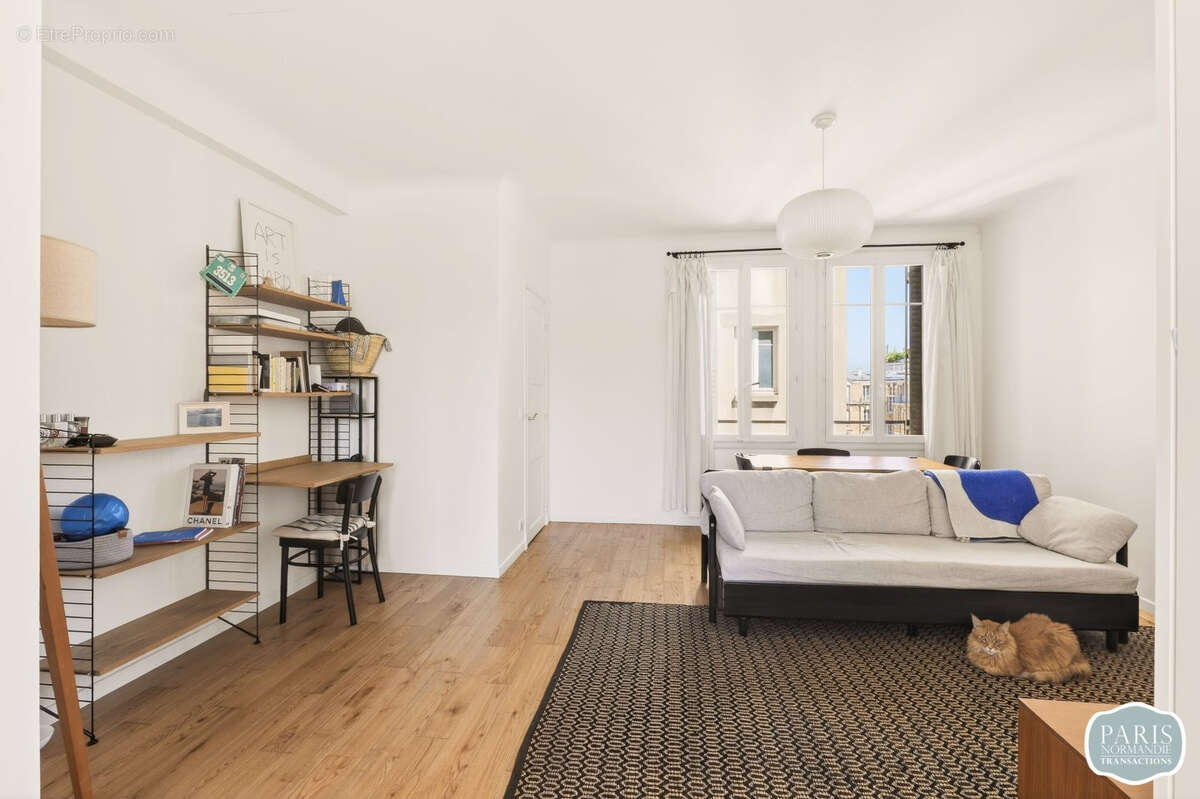 Appartement à PARIS-7E