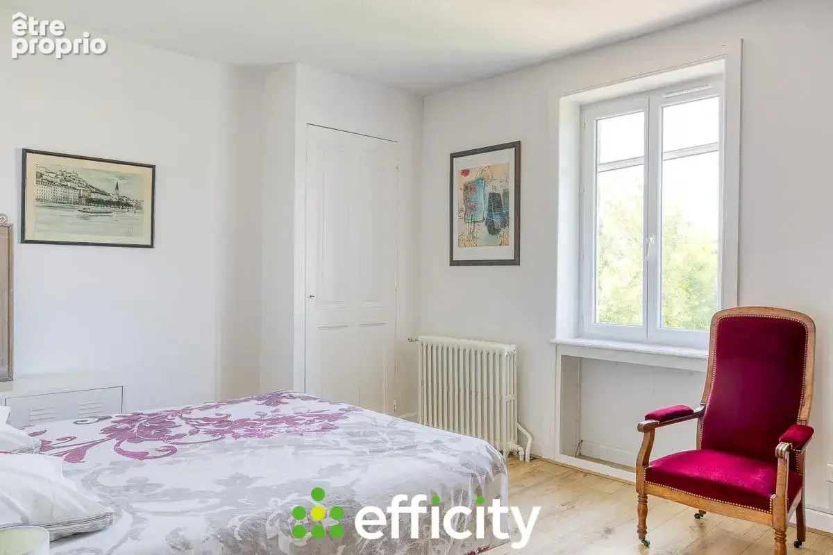 Maison 7 pièces 284 m² à vendre à Gleize (69400) - photo 8