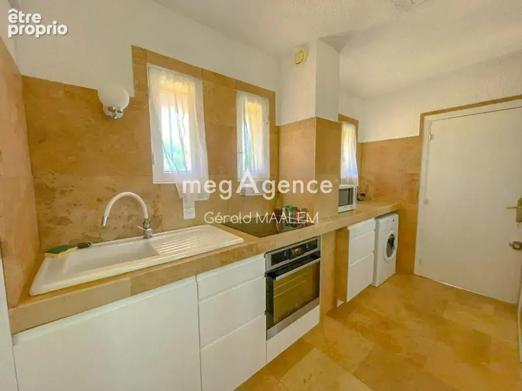Studio de 25m² avec parking à Saint-Tropez - photo 3