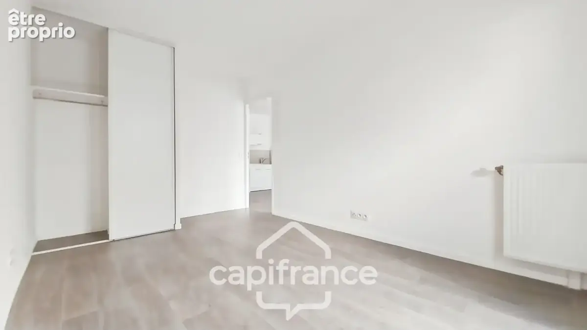 Pontault-Combault-Appartement 2 pièces-Très bon état- Résidence de 2017-Jardin-terrasse-Parking-lumineux-Bien agencé - photo 10
