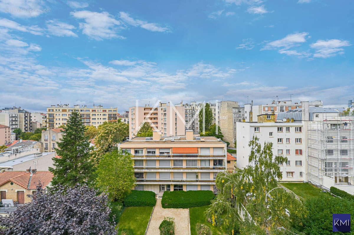 Appartement à LES LILAS
