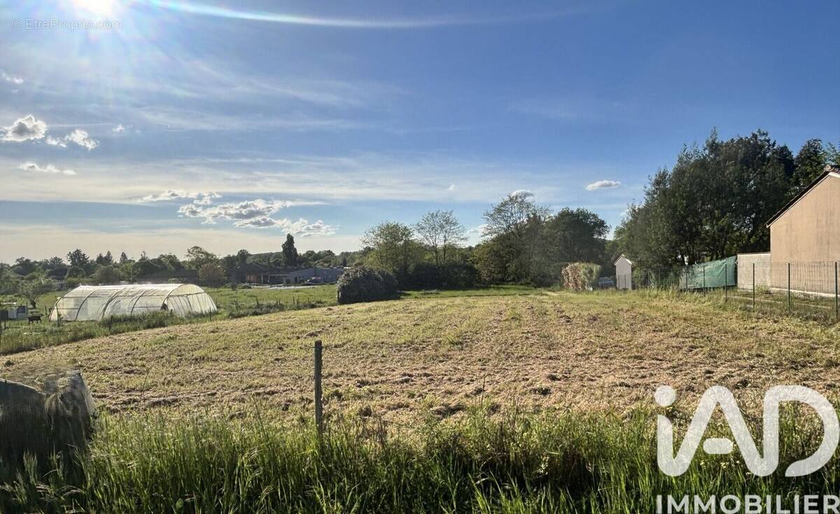 Photo 1 - Terrain à SAINT-DENIS-DE-PILE