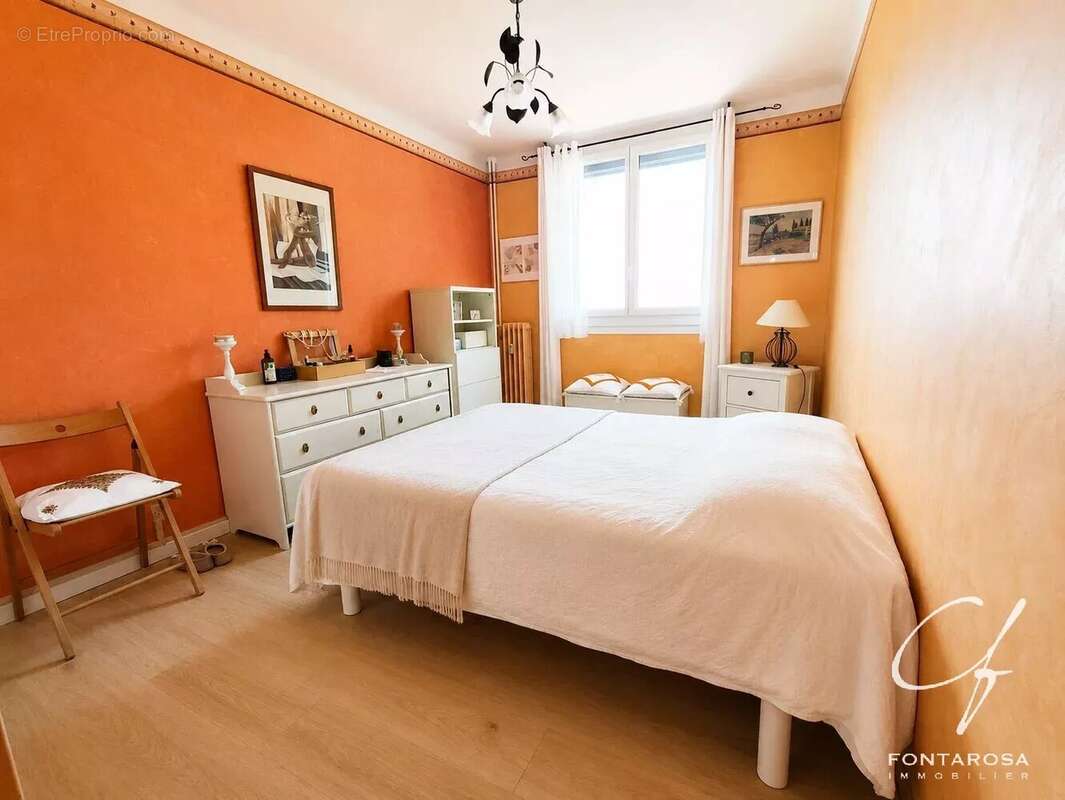 Appartement 3 pieces-parking cave -tres proche centre st raphael - photo 3