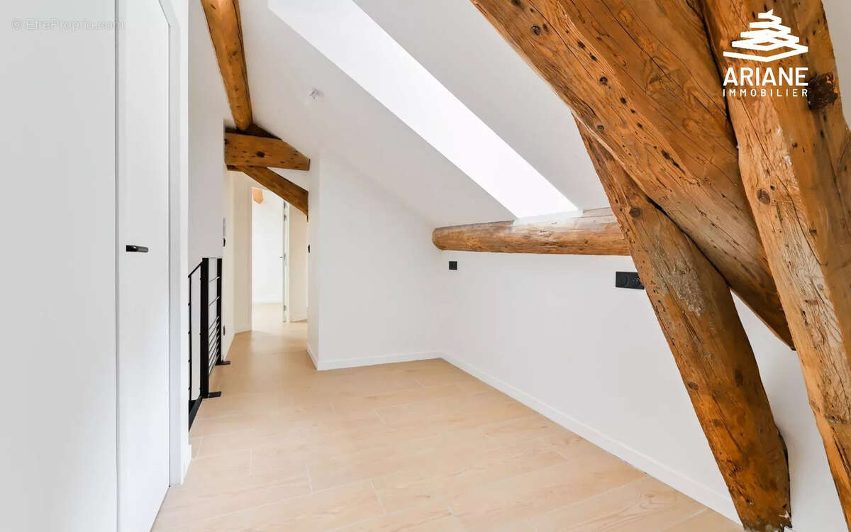 Appartement à VOURLES