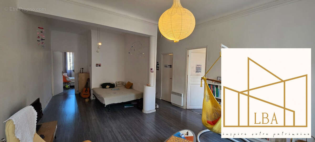 Appartement à MARSEILLE-6E
