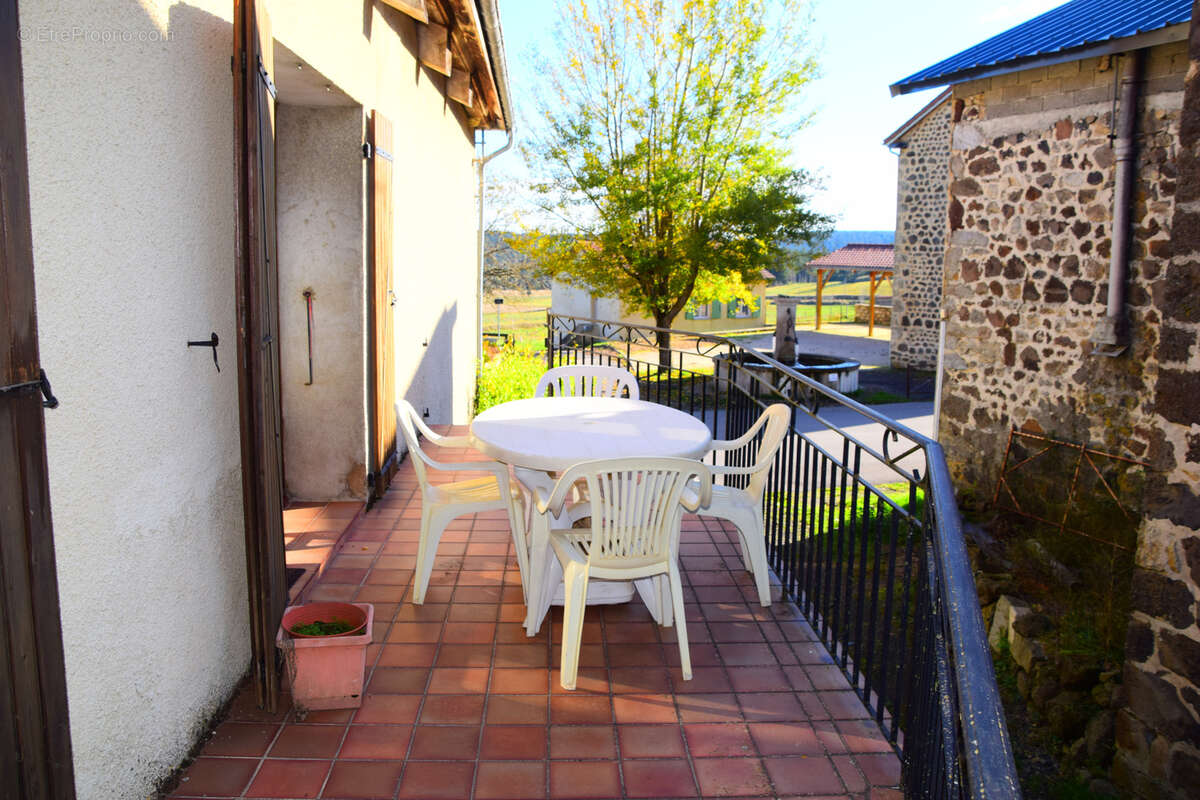 Maison à COUCOURON
