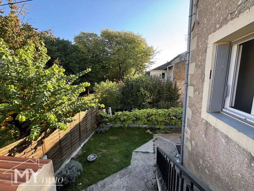 Appartement à PINEUILH