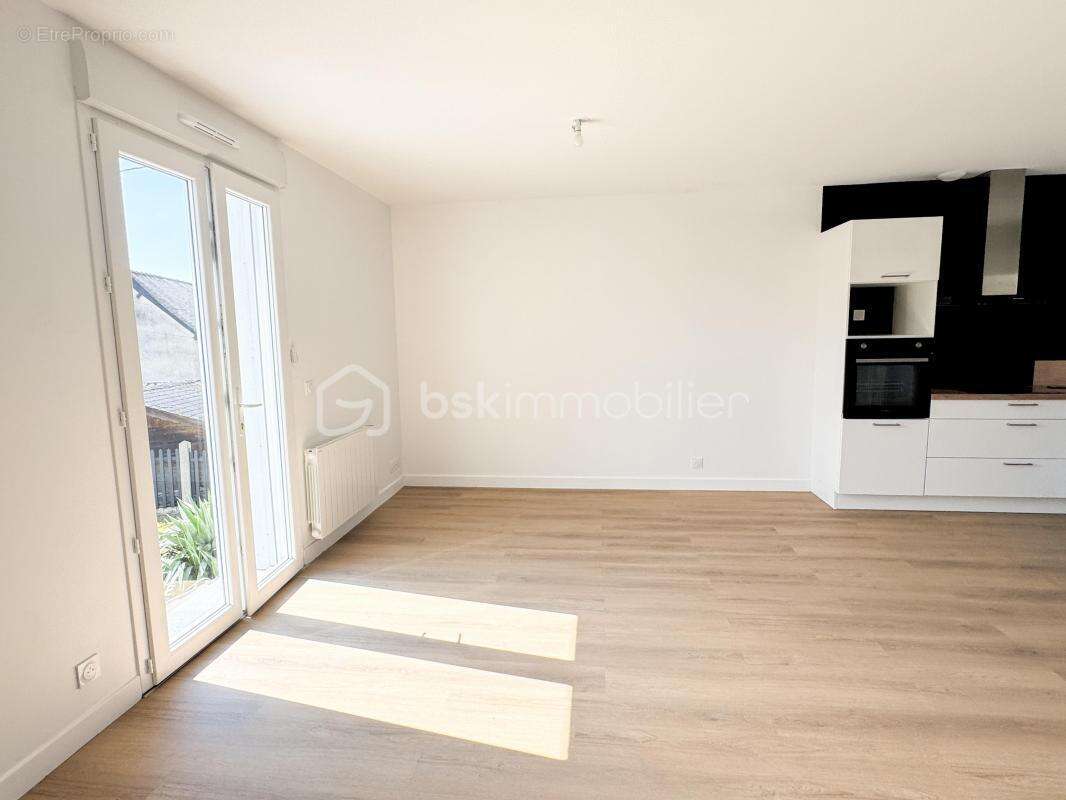 Maison à PORT-BRILLET