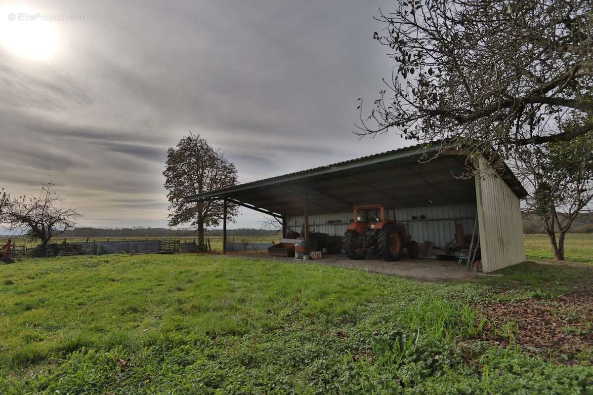 Maison à CASTELNAU-RIVIERE-BASSE