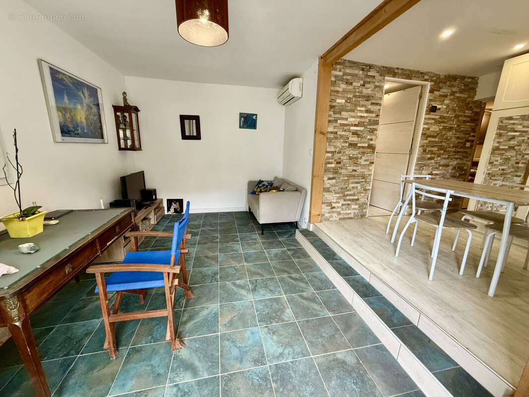 Maison à LES MATELLES