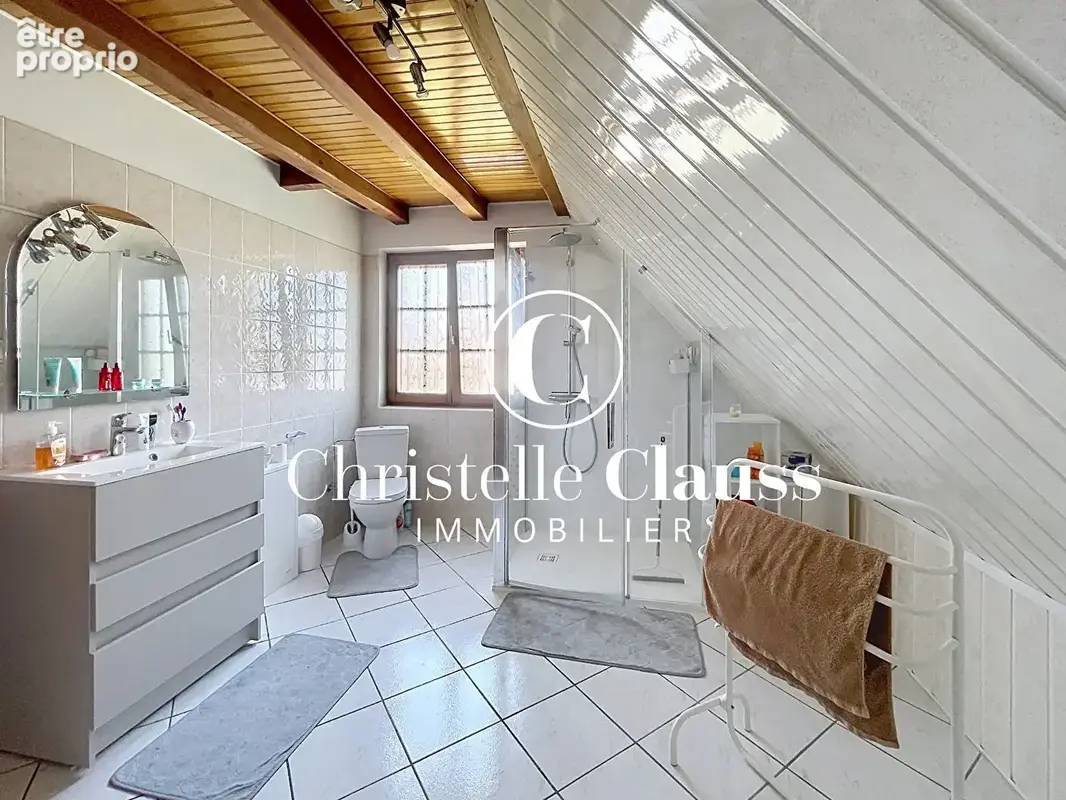 Maison familiale 166 m² - 4 chambres - terrain 6 ares - photo 13