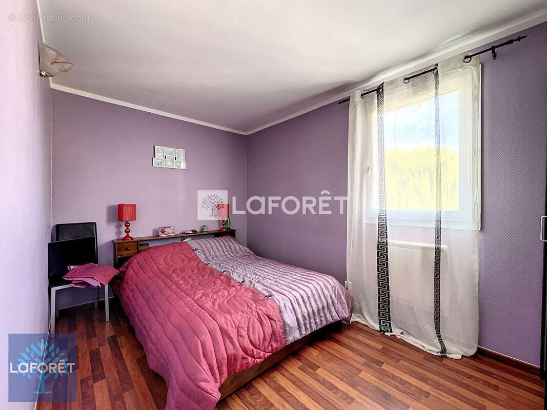 Appartement à ELANCOURT