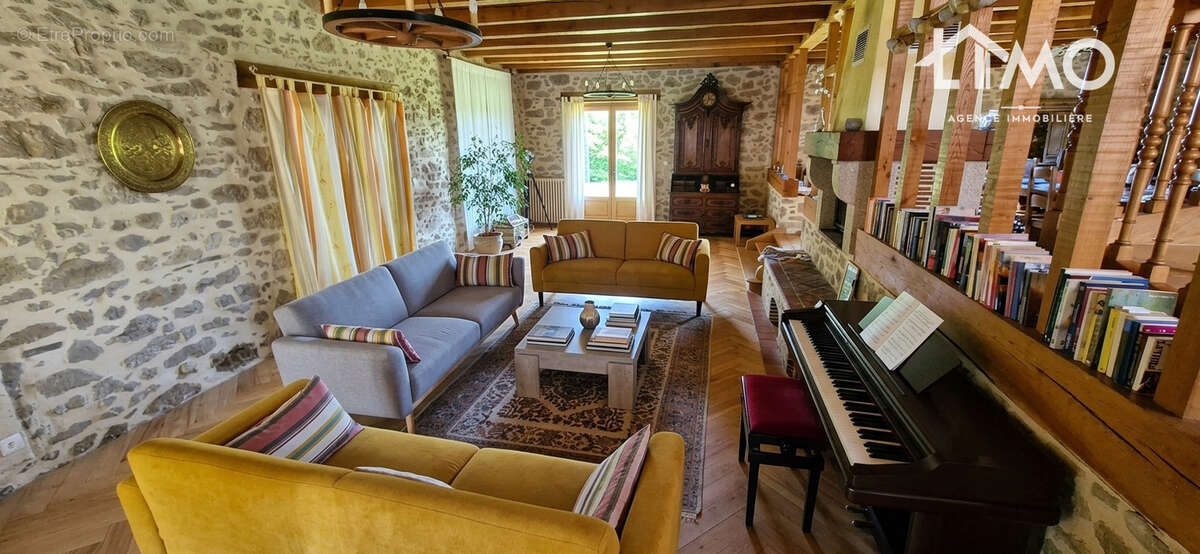 n°7 - Maison à FLAVIGNAC