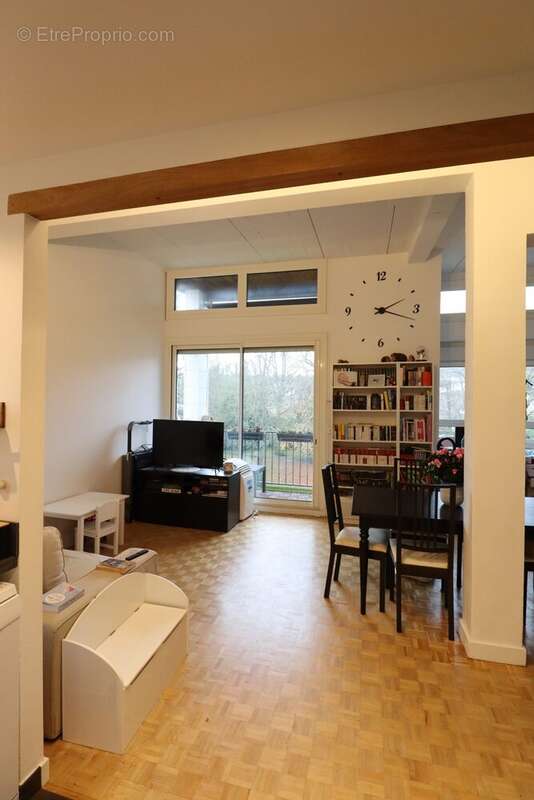 Appartement à LOUVECIENNES