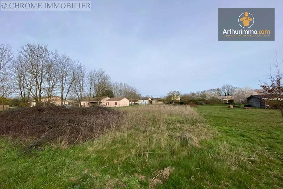 Terrain à ALLEMANS-DU-DROPT