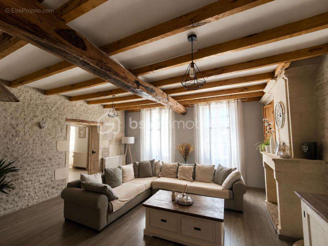 Maison charentaise avec gite et dépendances - photo 6