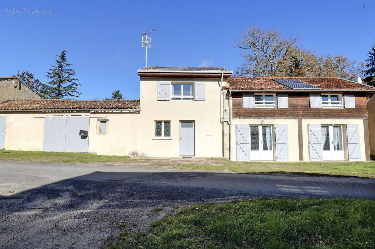 Maison à LANGON