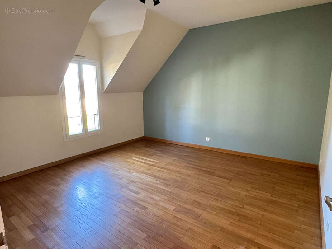 Maison à FEUCHEROLLES