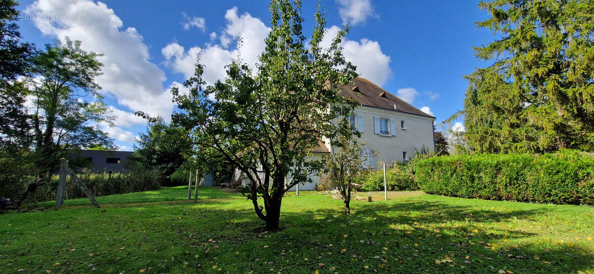 Maison à CHAVEIGNES
