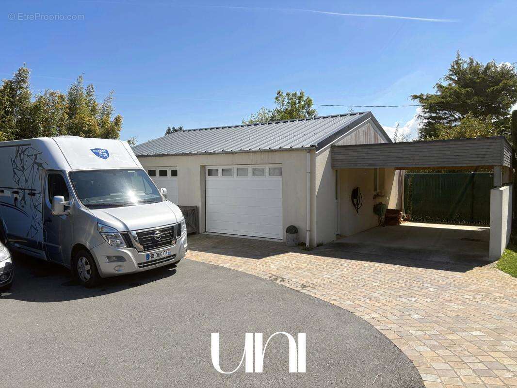 Maison à HERMANVILLE-SUR-MER