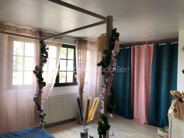 Maison à PETIT-COURONNE