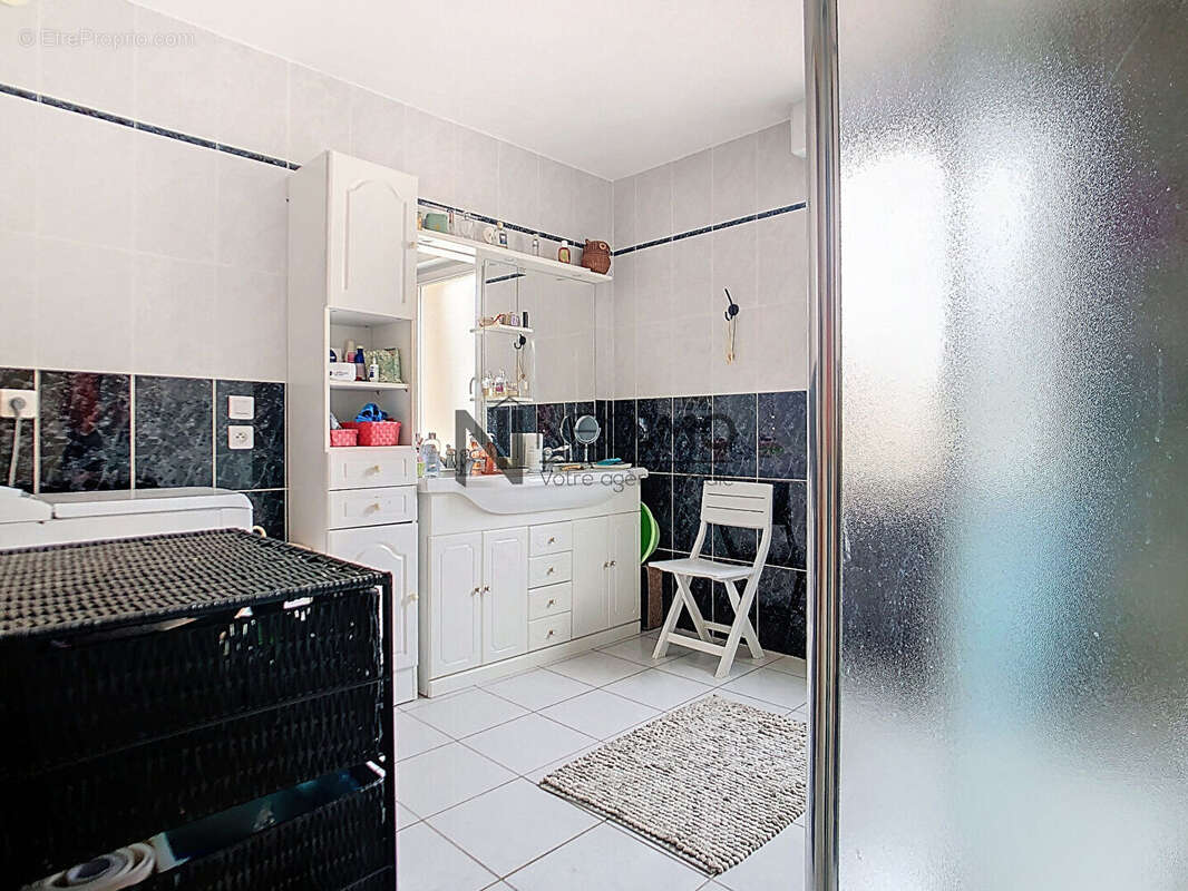 Maison à NEUFCHATEAU