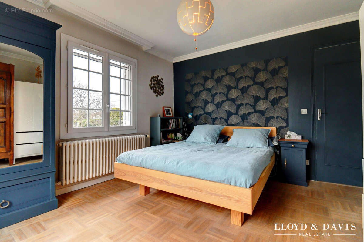 Maison à SAINT-BONNET-DE-MURE