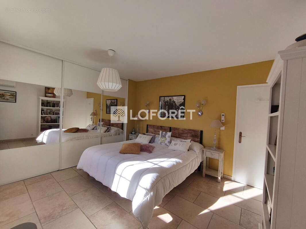 Villa Rivesaltes 6 pièce(s) 132 m2 sur 616 m² de jardin - photo 6