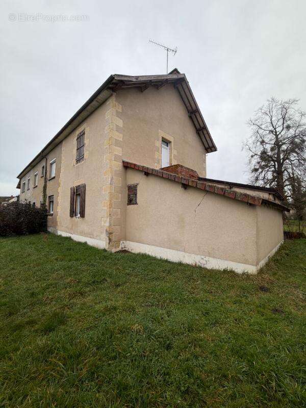 Maison à CHALLUY