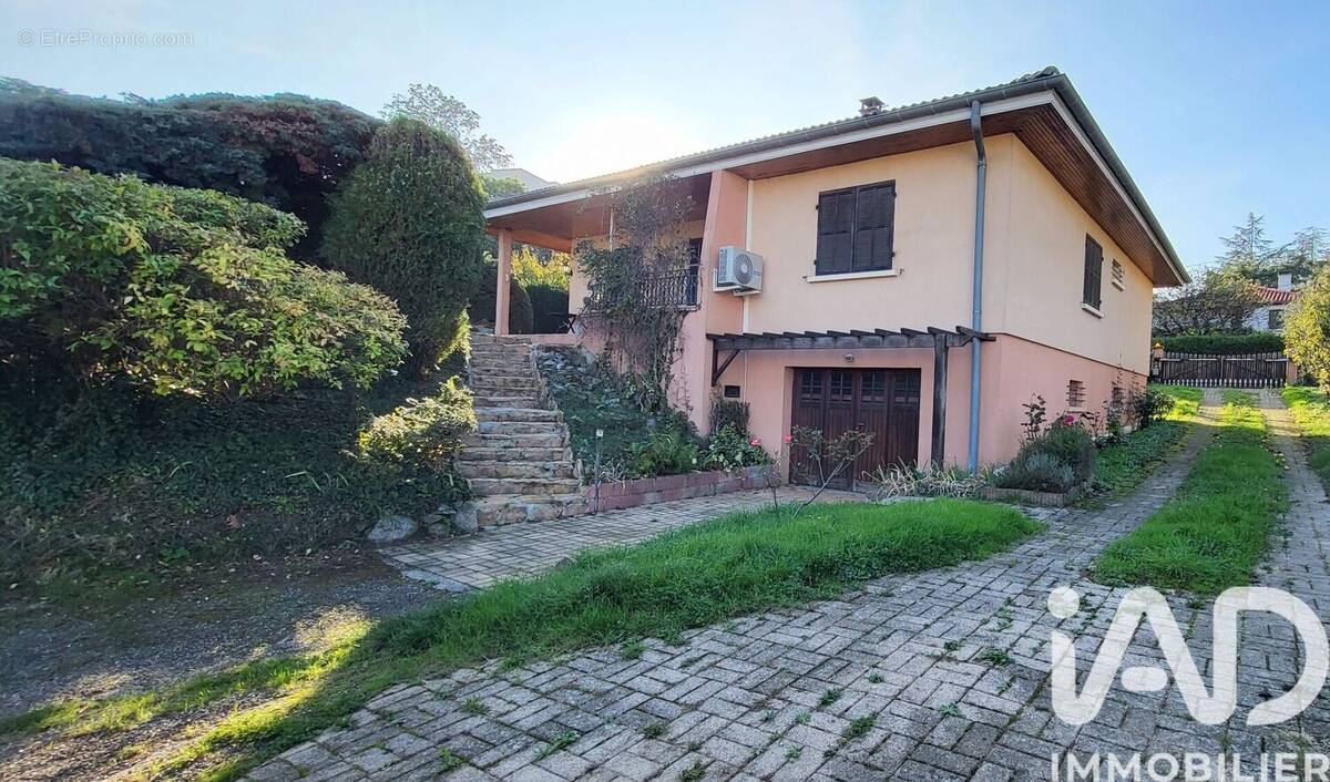 Photo 1 - Maison à SAINT-GENIS-LAVAL