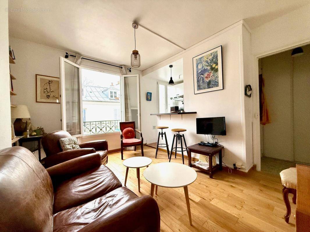 Appartement à PARIS-19E