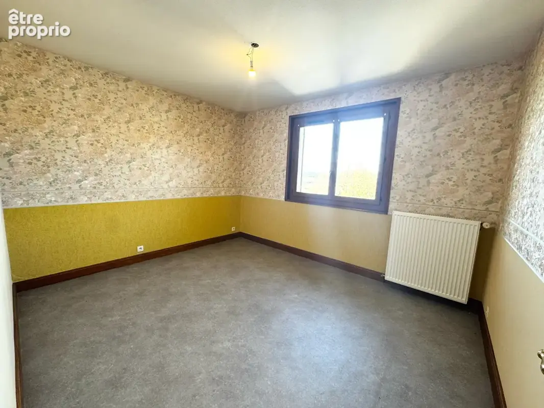 Maison sur sous sol avec garage double et terrain - photo 9