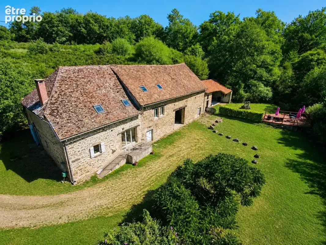 Photo Maison à Abjat-Sur-Bandiat au prix de 265 000€